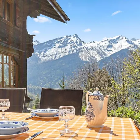 Grand Rustique A Gryon, Avec Vue Et Cheminee Chalet