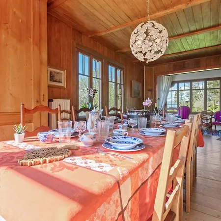 Chalet Grand Rustique A Gryon, Avec Vue Et Cheminee *